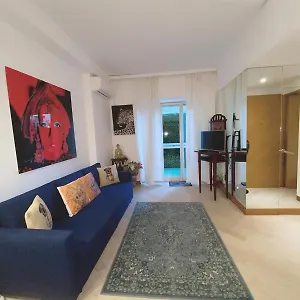  Apartment Suite Apartment In Mc Center, 5Min Walk To Casino & The Port And 1Min From Underground Train Station Monaco